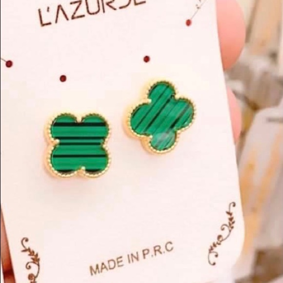 Beautiful Gold pleated earrings brand new - Picture 3 of 3